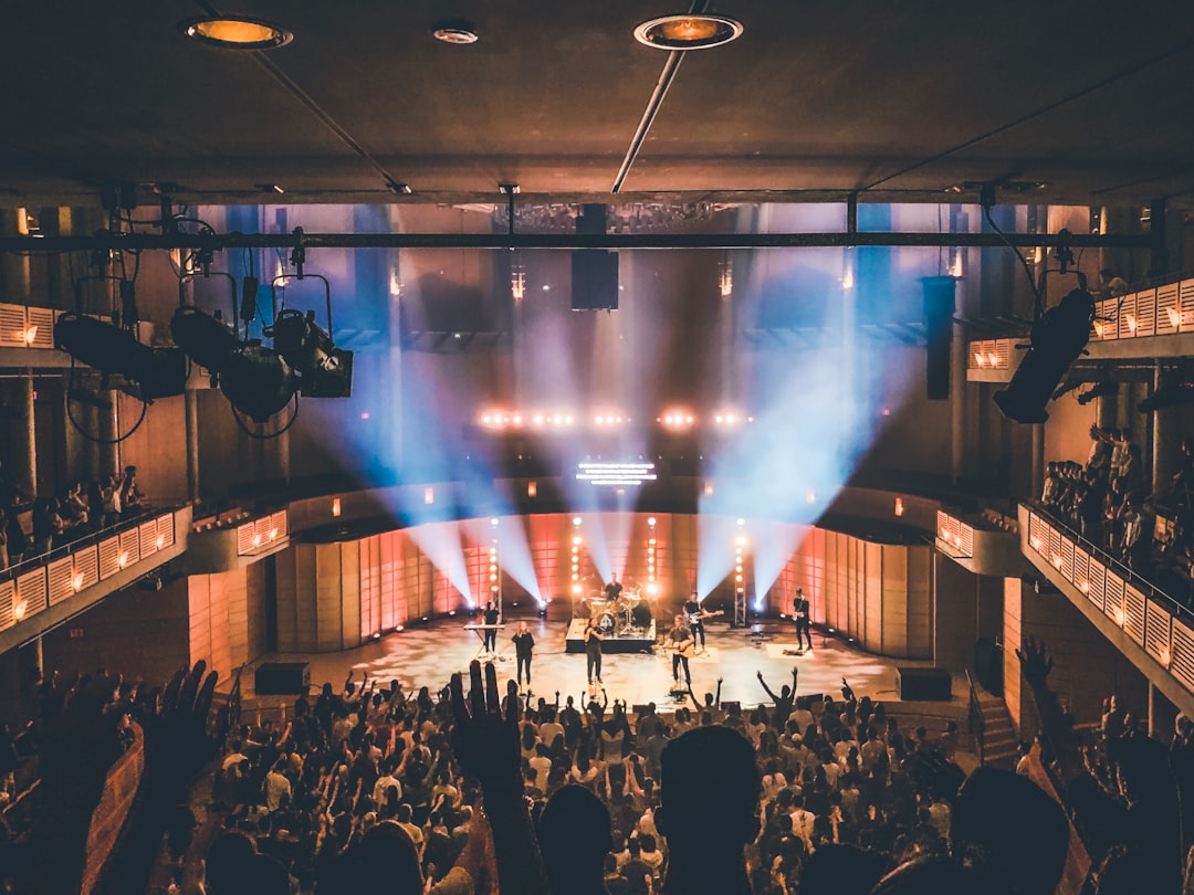 Photo theater