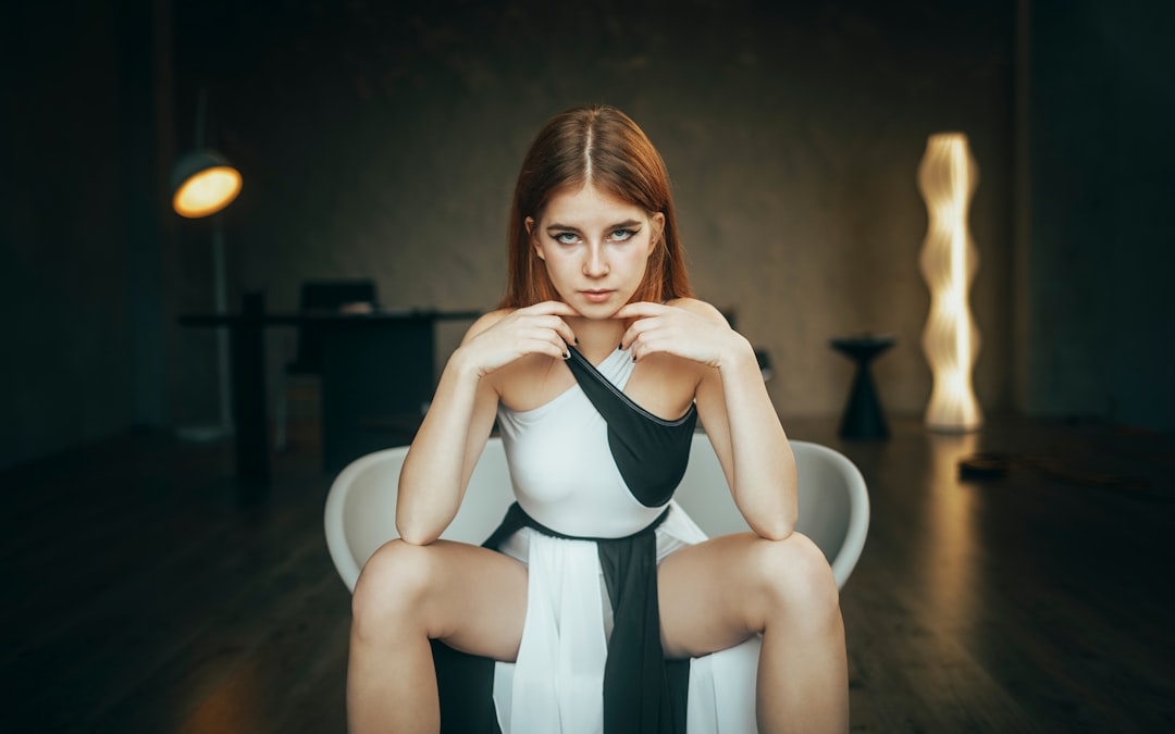 Photo black white dress